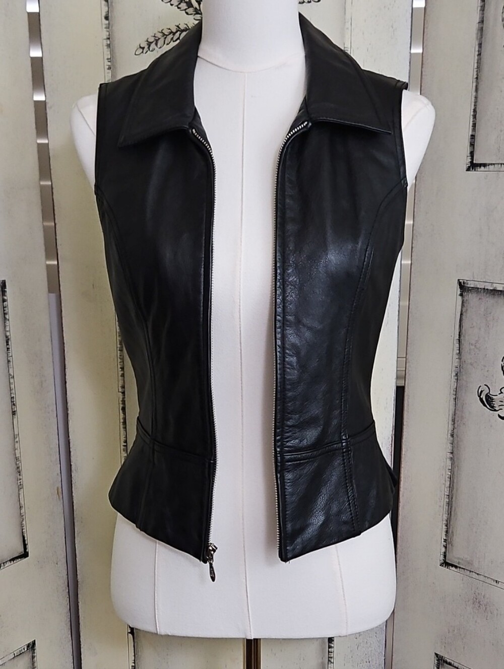 VINTAGE WILSON LEATHER MAXIMA FULL ZIP CORSET VEST MED